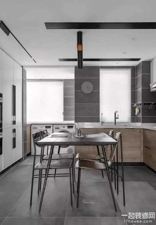 127平的现代风三居室,在灰色中加入木色显得好舒适 127平的现代风三居室,在灰色中加入木色显得好舒适